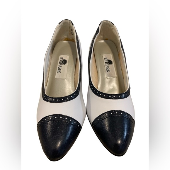 Vintage 101 PARK Black & White Cap Toe Pumps | Spectator Style Heels | Size 7.5M - Picture 1 of 10